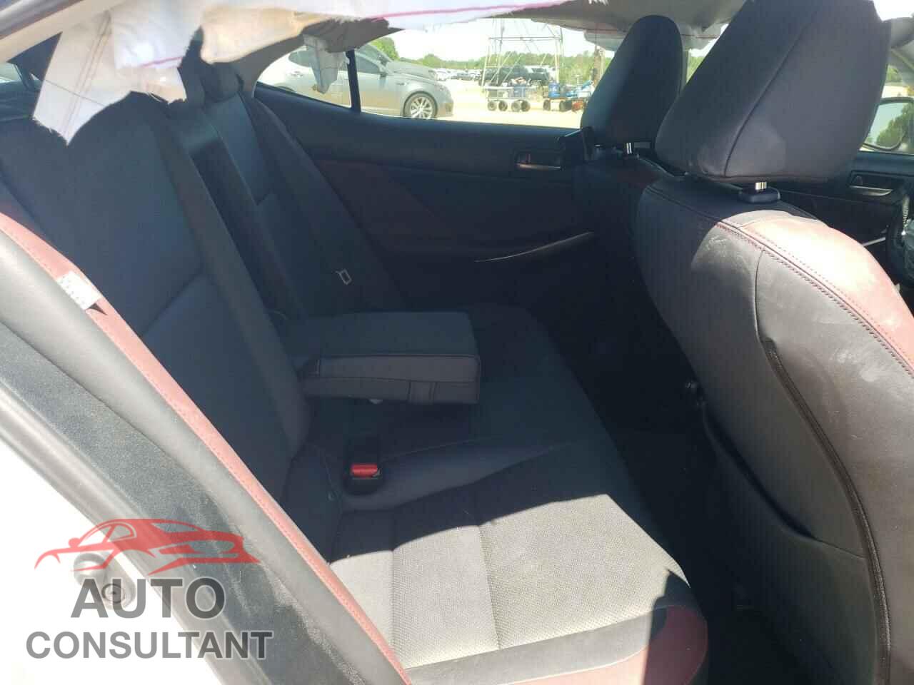 LEXUS IS 2018 - JTHBA1D25J5071432