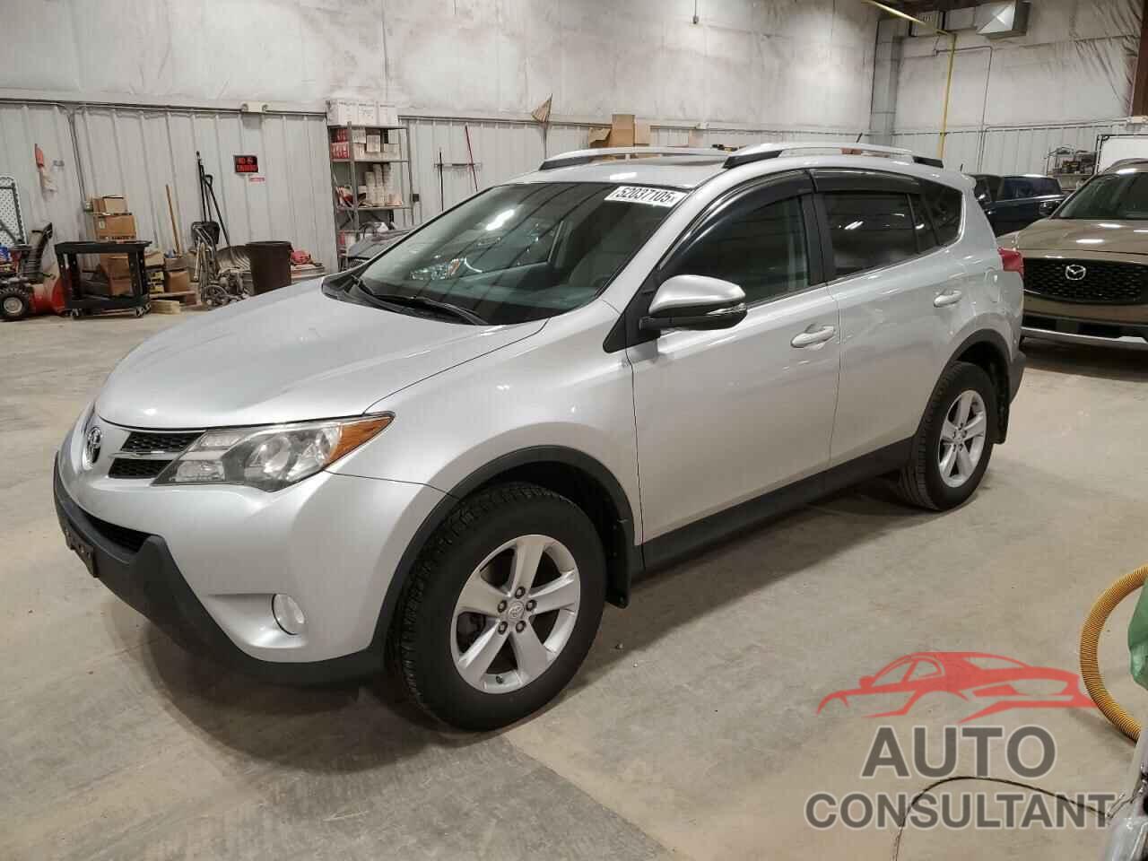 TOYOTA RAV4 2013 - 2T3RFREV0DW068301