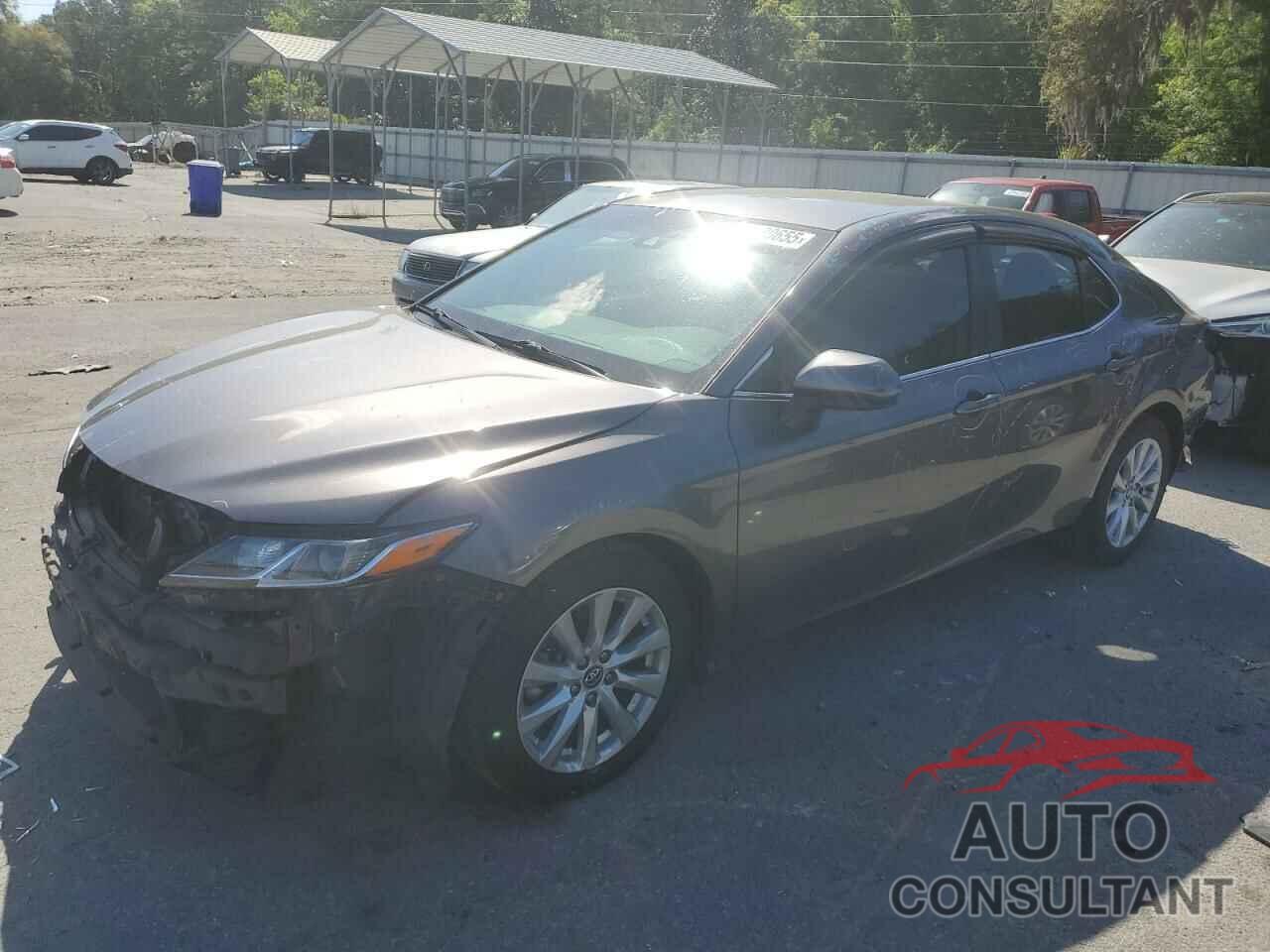 TOYOTA CAMRY 2018 - 4T1B11HK2JU047926