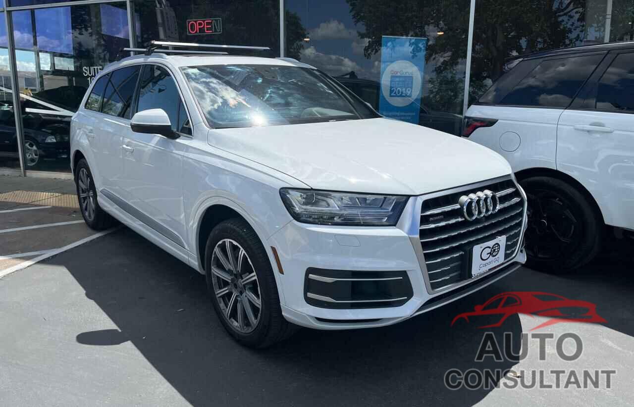 AUDI Q7 2017 - WA1LAAF75HD054591