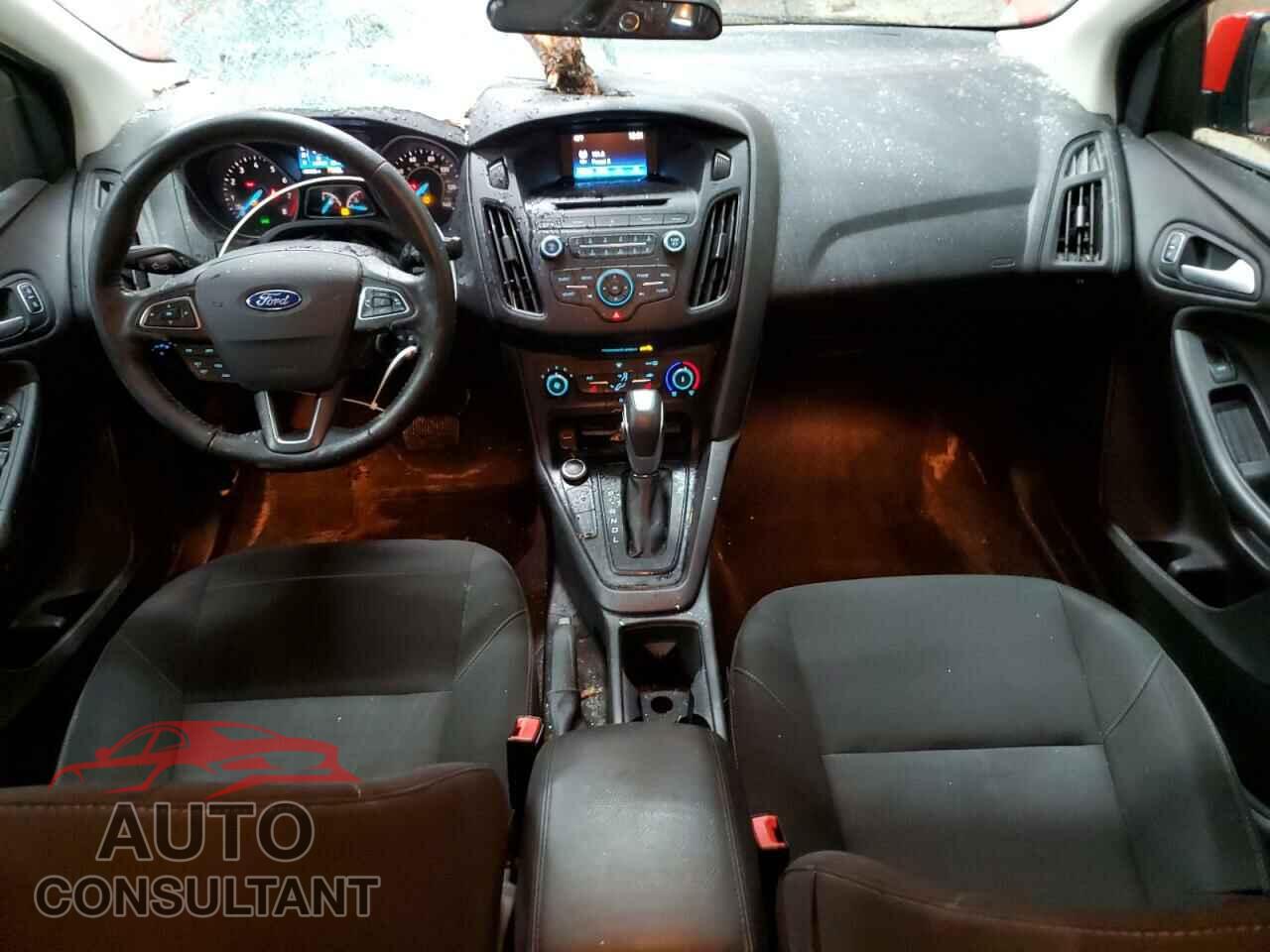 FORD FOCUS 2015 - 1FADP3F2XFL313321