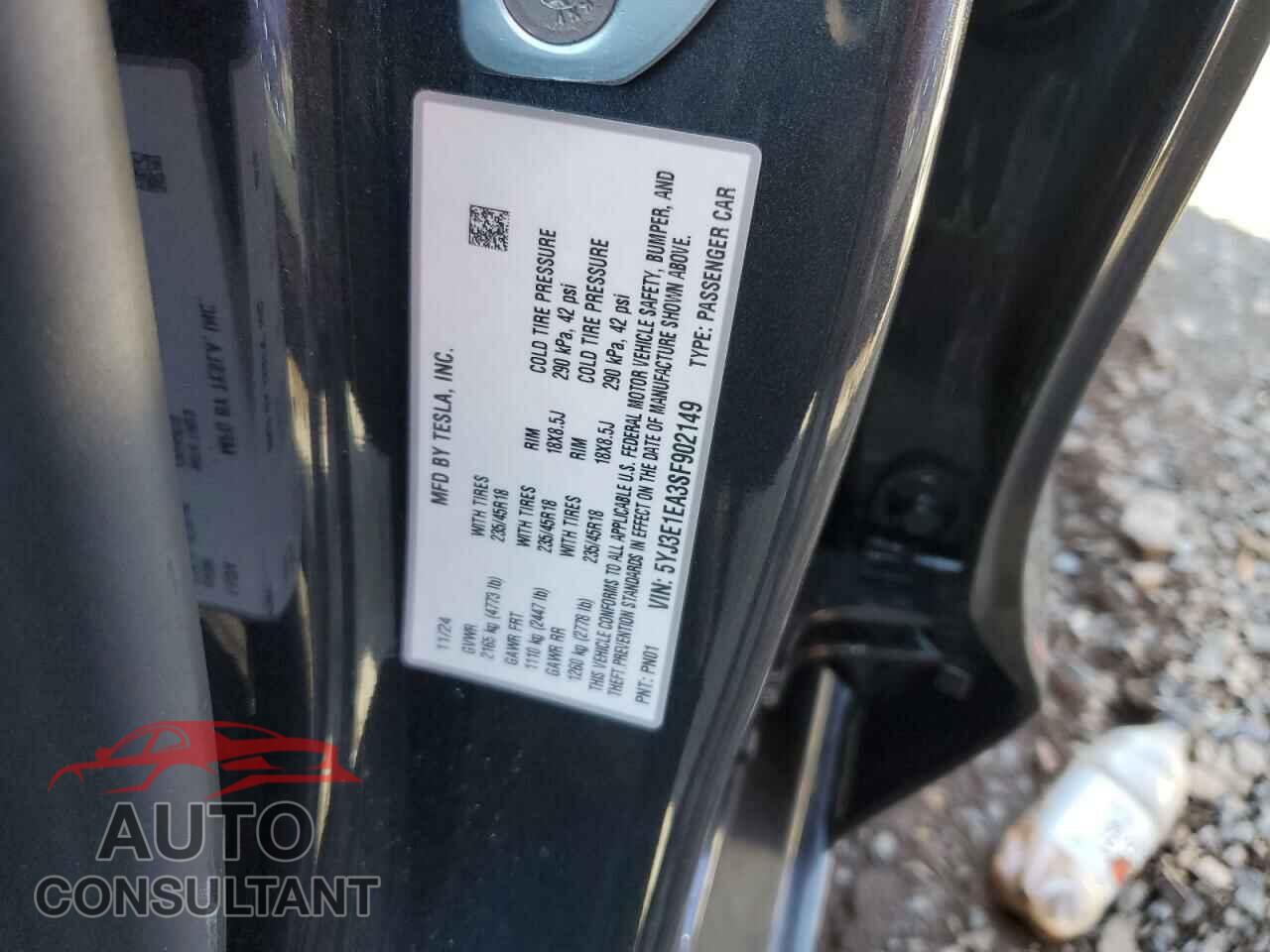 TESLA MODEL 3 2025 - 5YJ3E1EA3SF902149