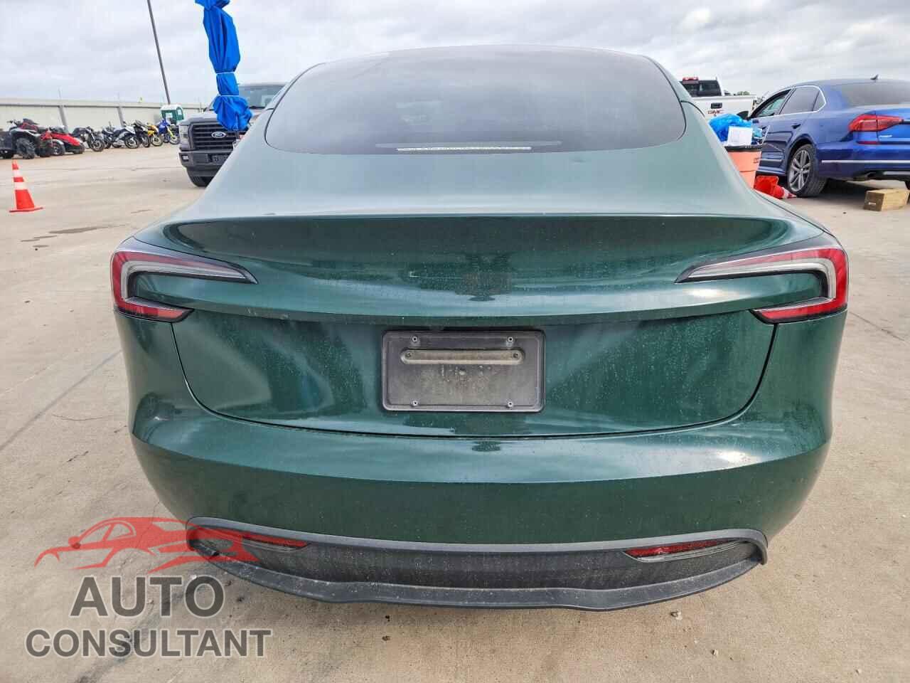 TESLA MODEL 3 2024 - 5YJ3E1EB3RF740302