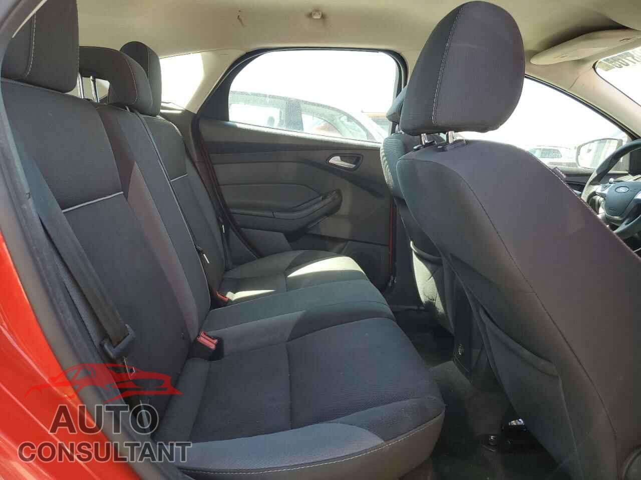FORD FOCUS 2014 - 1FADP3K22EL270968