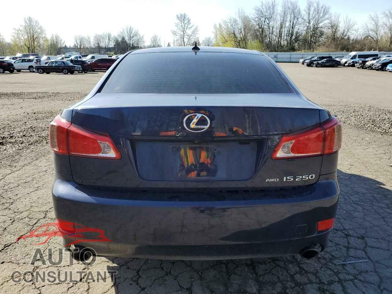 LEXUS IS 2012 - JTHCF5C20C5053048