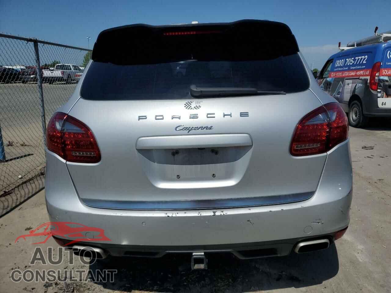 PORSCHE CAYENNE 2012 - WP1AA2A21CLA12561