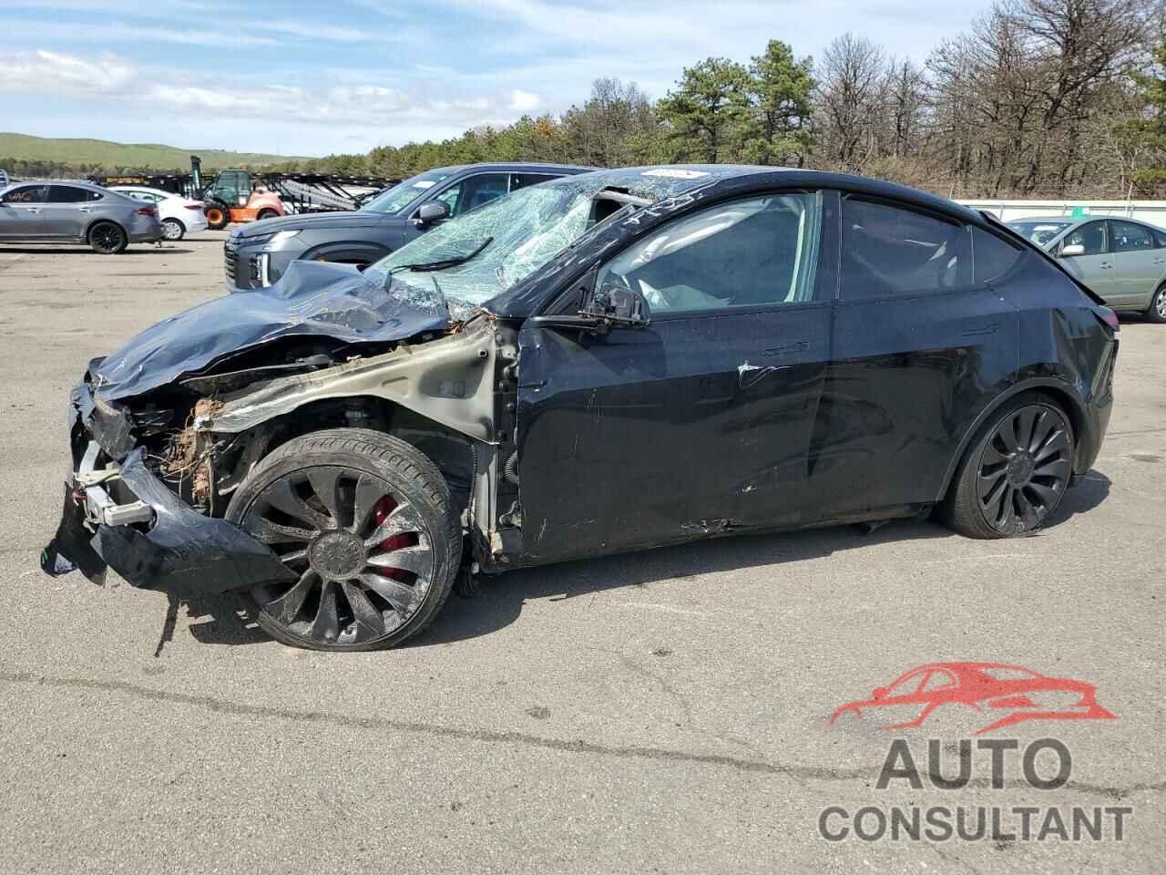 TESLA MODEL Y 2023 - 7SAYGDEFXPF751110