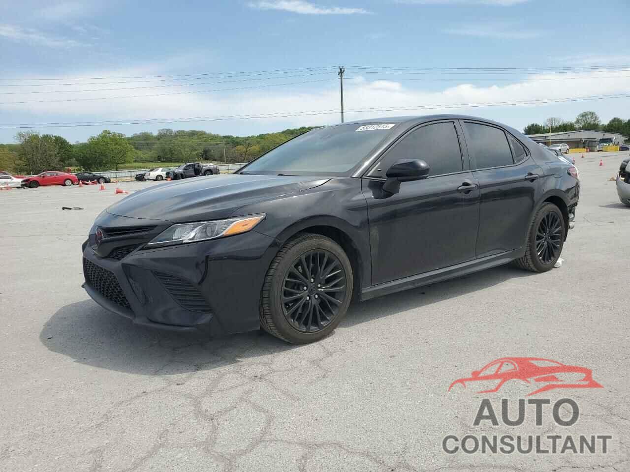 TOYOTA CAMRY 2018 - 4T1B11HK3JU554835