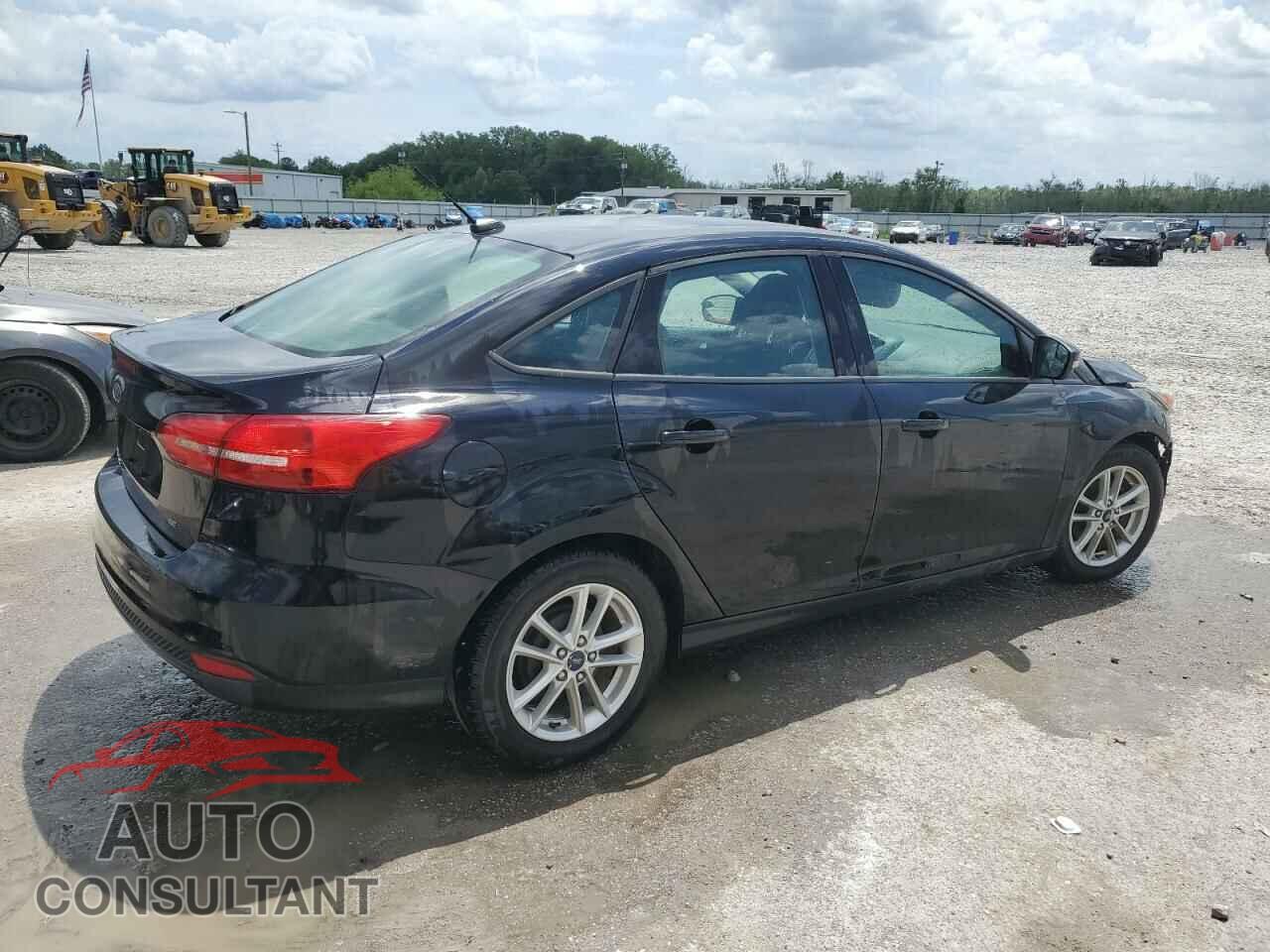 FORD FOCUS 2017 - 1FADP3F27HL322402
