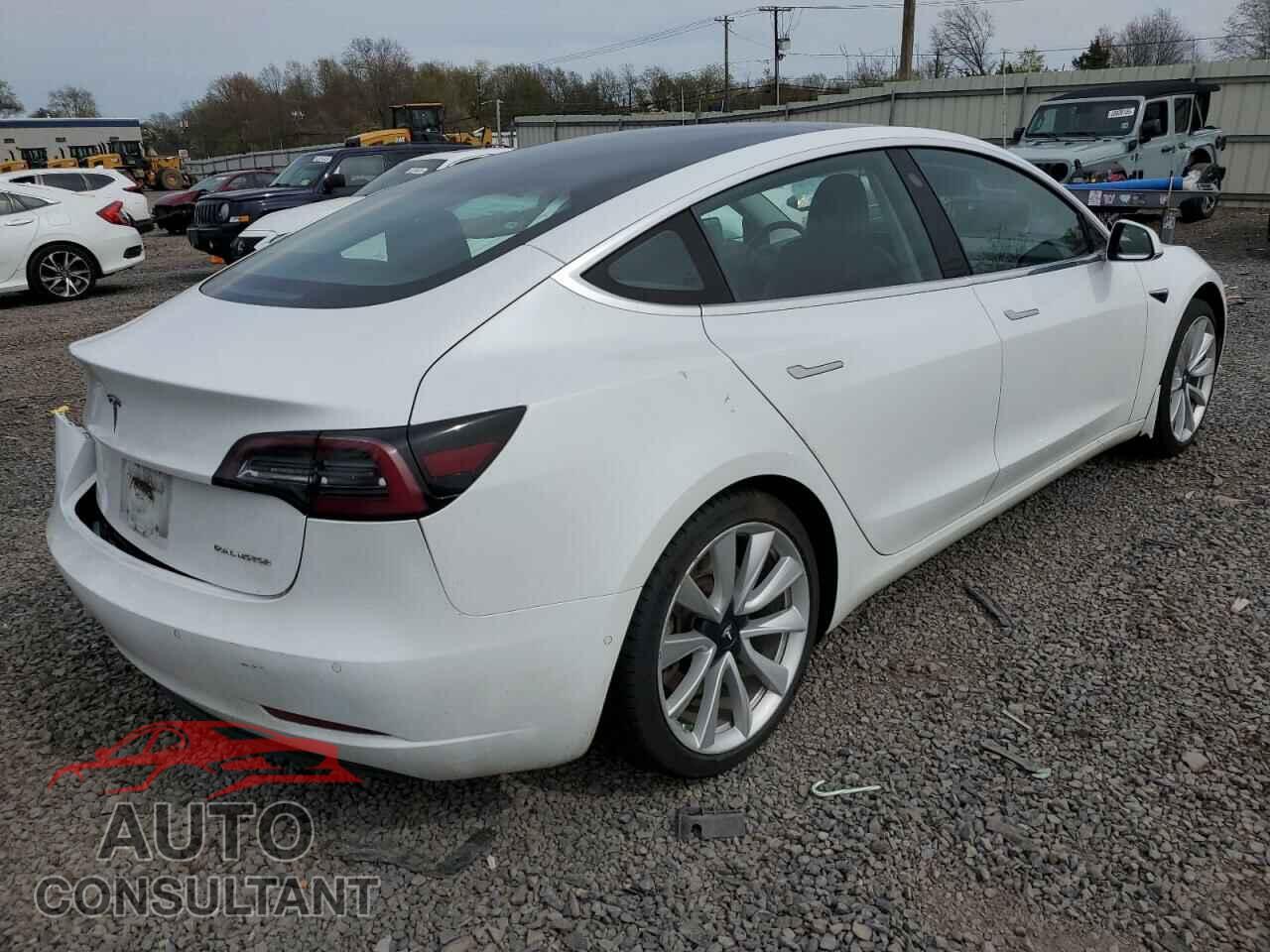 TESLA MODEL 3 2018 - 5YJ3E1EB5JF122015