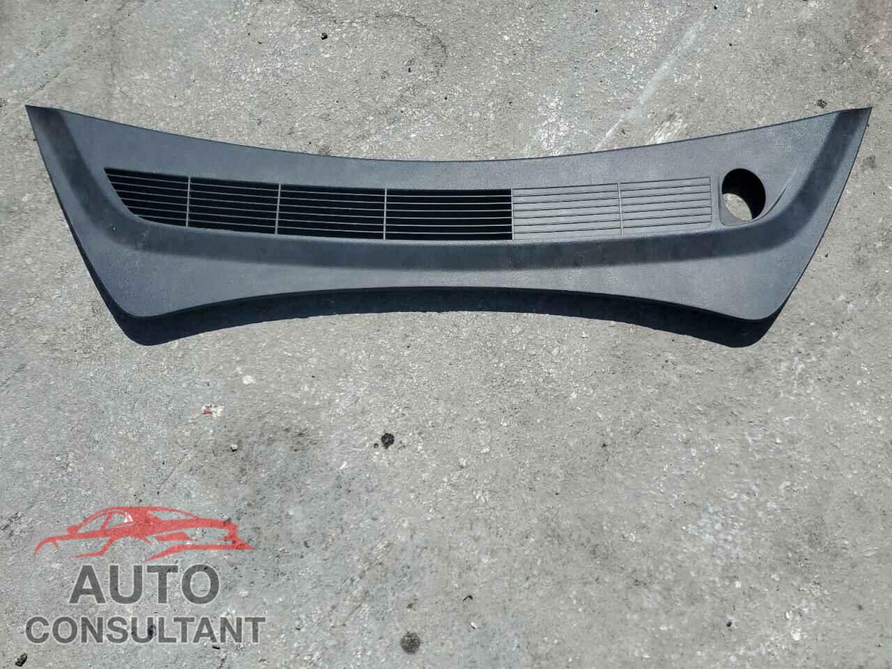 TESLA MODEL 3 2018 - 5YJ3E1EA6JF161008