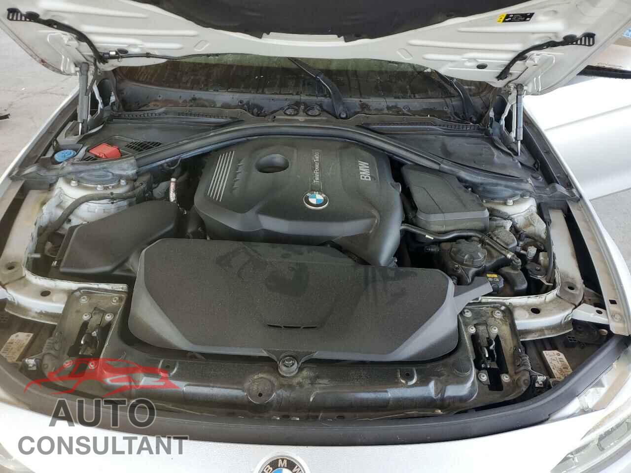 BMW 3 SERIES 2018 - WBA8B9C53JEE81987
