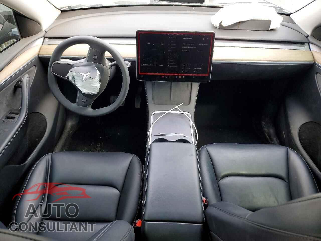 TESLA MODEL Y 2023 - LRWYGDFD3PC057864