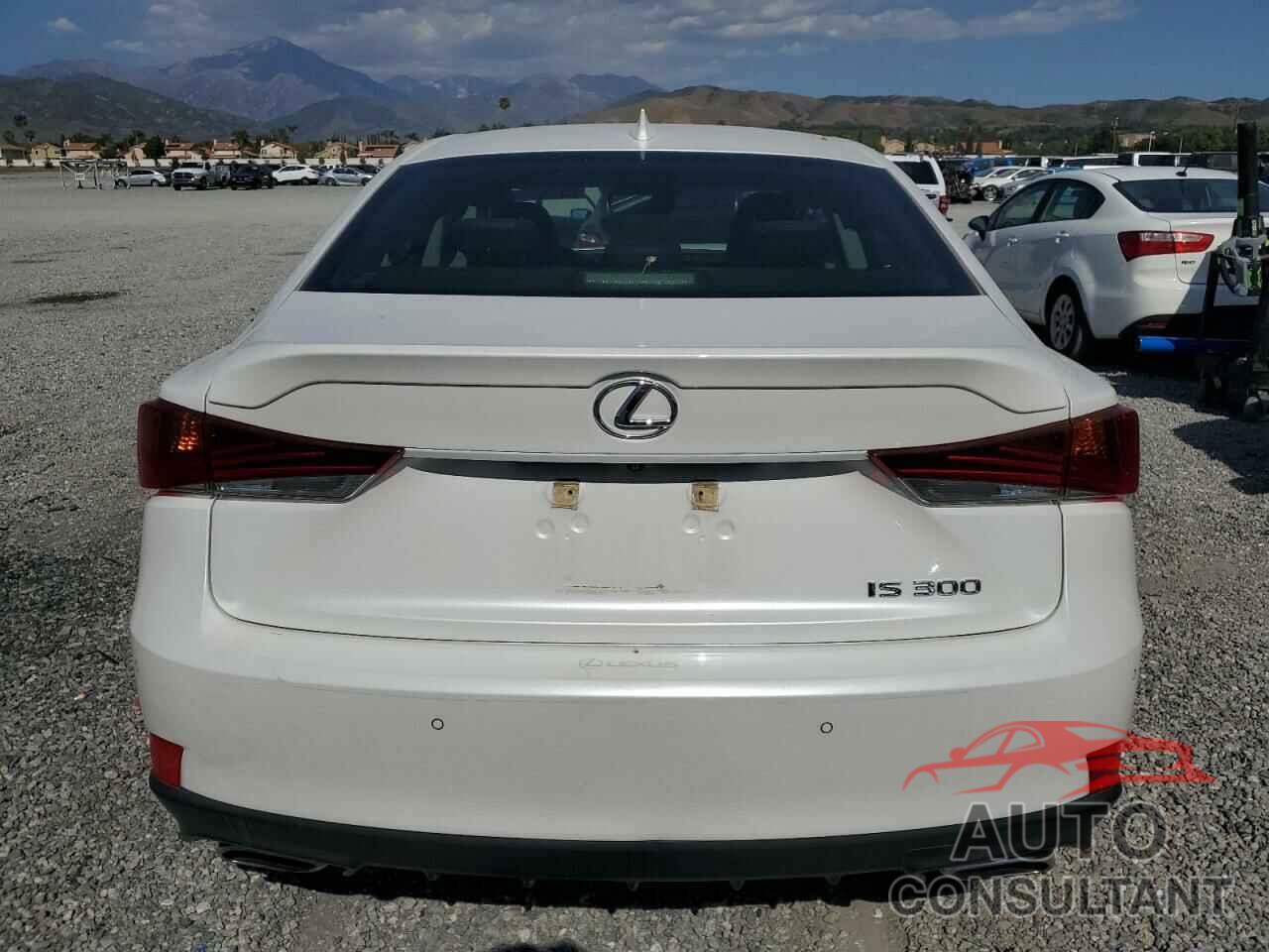 LEXUS IS 2018 - JTHBA1D2XJ5071944