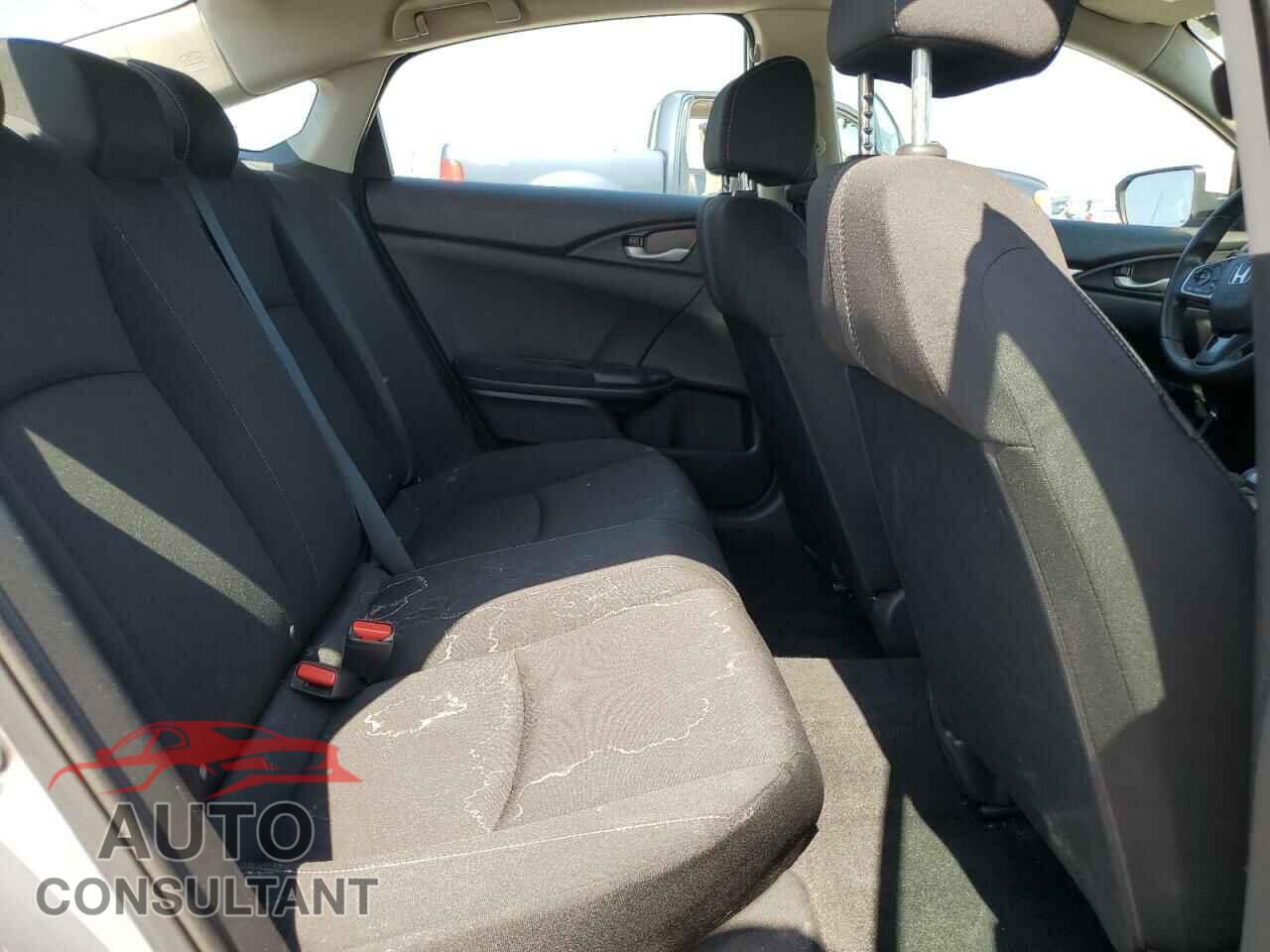 HONDA CIVIC 2019 - 2HGFC2F62KH546730