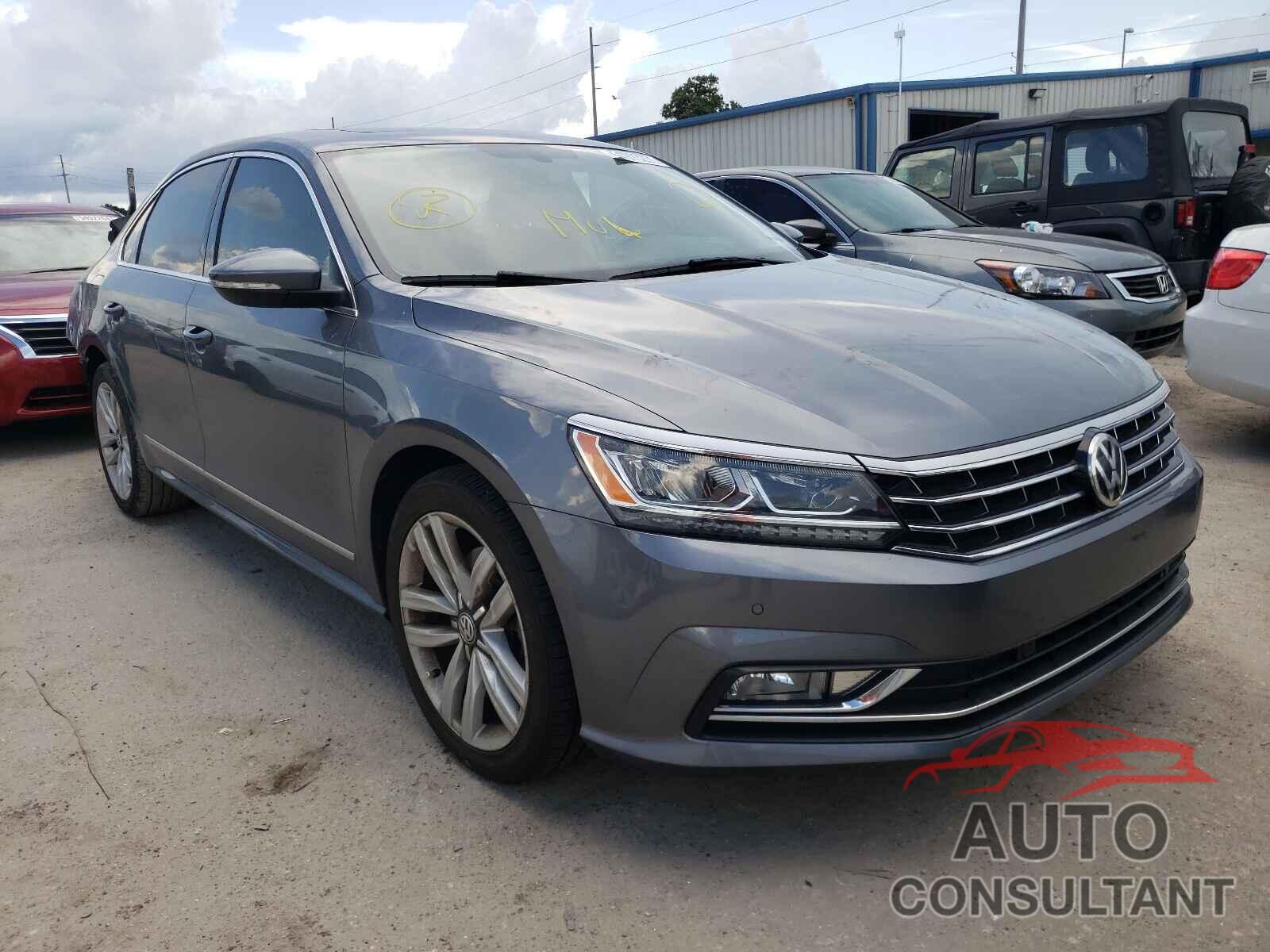 VOLKSWAGEN PASSAT 2017 - 1VWGT7A35HC046468