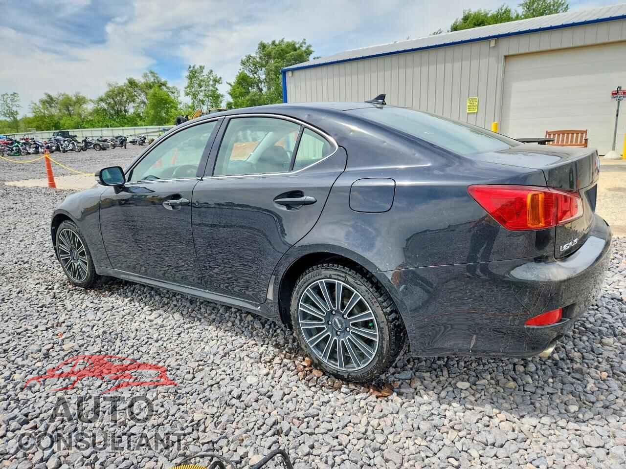 LEXUS IS 2010 - JTHCF5C24A5043636