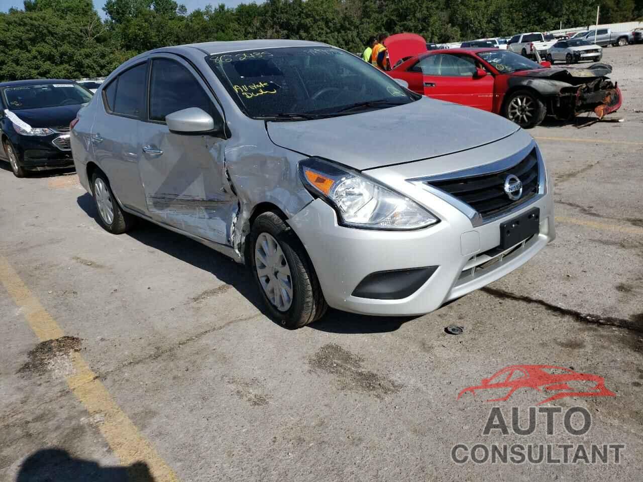 NISSAN VERSA 2019 - 3N1CN7AP9KL862435