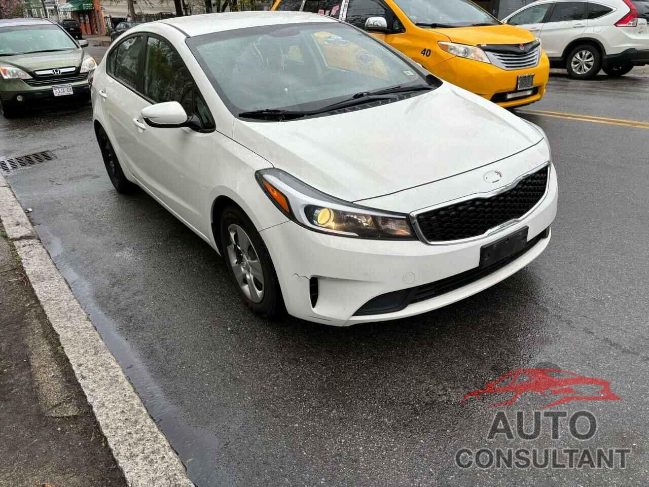 KIA FORTE 2018 - 3KPFK4A78JE283327