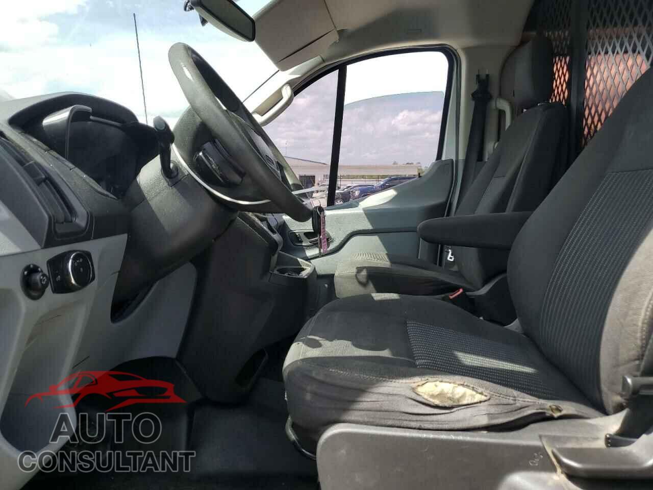 FORD TRANSIT 2017 - 1FTYR1ZM6HKB10538