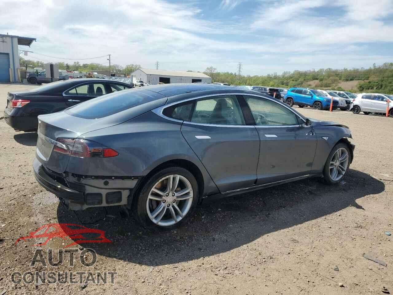 TESLA MODEL S 2013 - 5YJSA1DN7DFP06150
