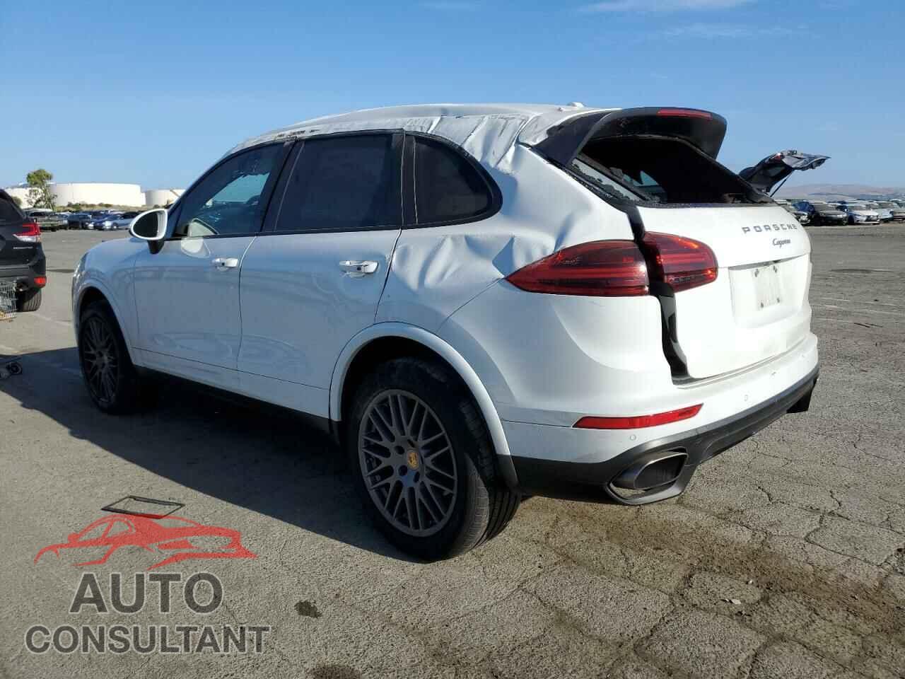 PORSCHE CAYENNE 2017 - WP1AA2A29HKA90731