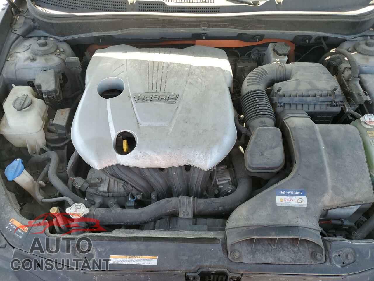 HYUNDAI SONATA 2013 - KMHEC4A43DA079360