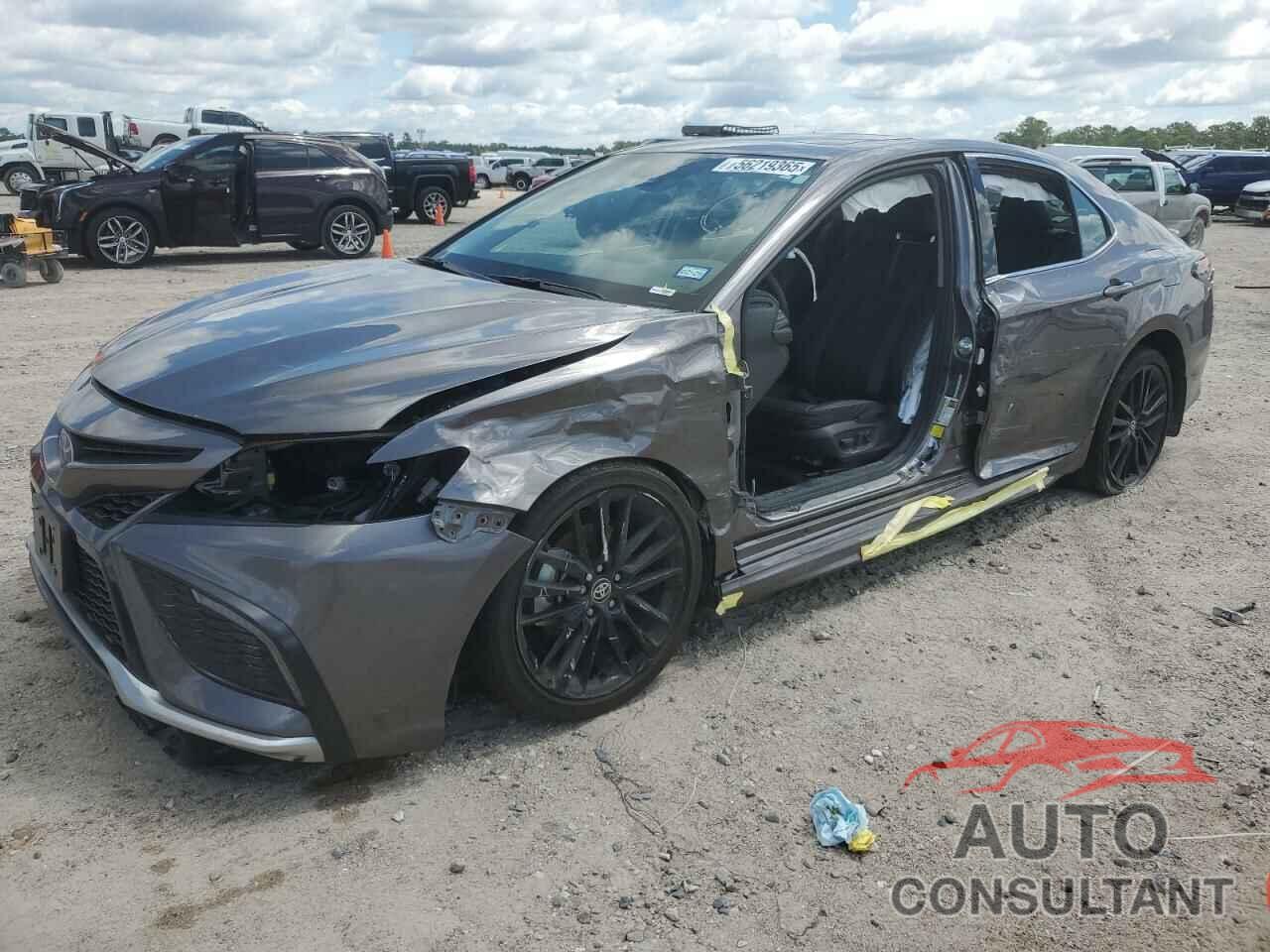 TOYOTA CAMRY 2024 - 4T1K31AKXRU629336