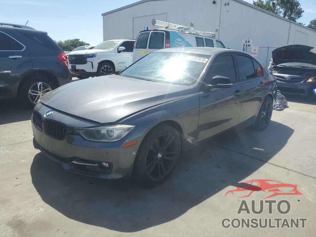 BMW 3 SERIES 2012 - WBA3C1C53CF431075