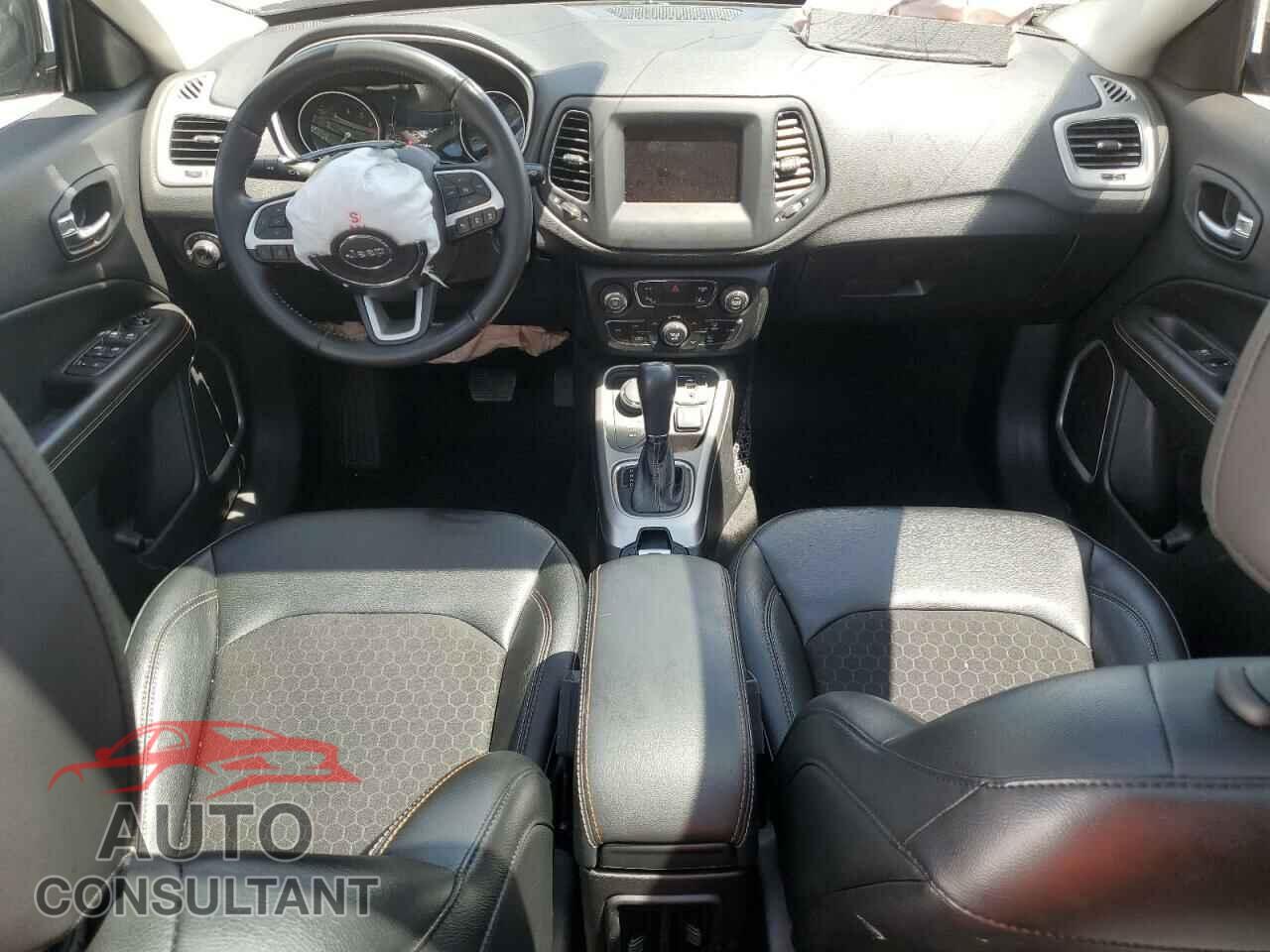 JEEP COMPASS 2020 - 3C4NJDBB1LT227875