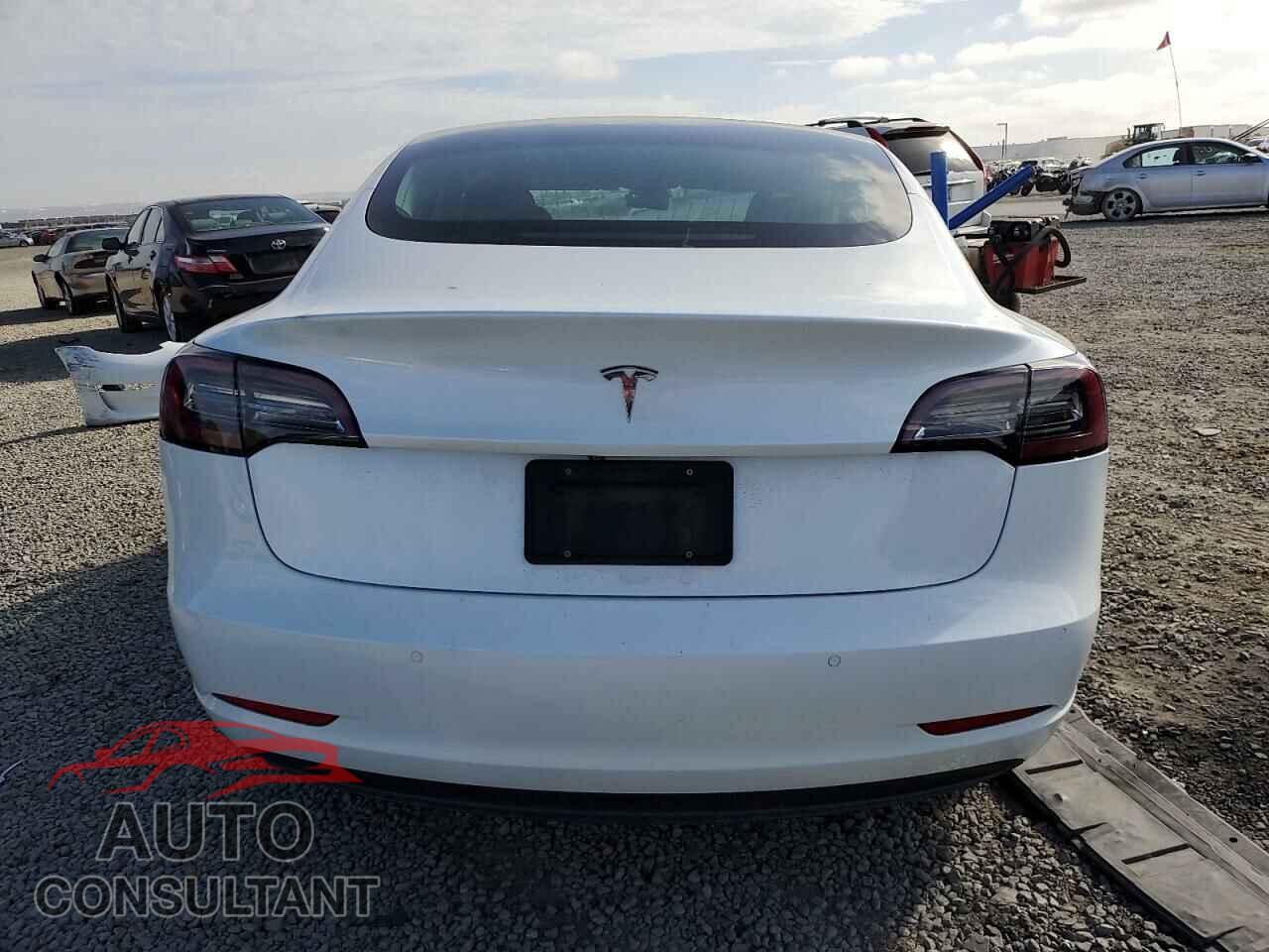 TESLA MODEL 3 2019 - 5YJ3E1EA6KF476702