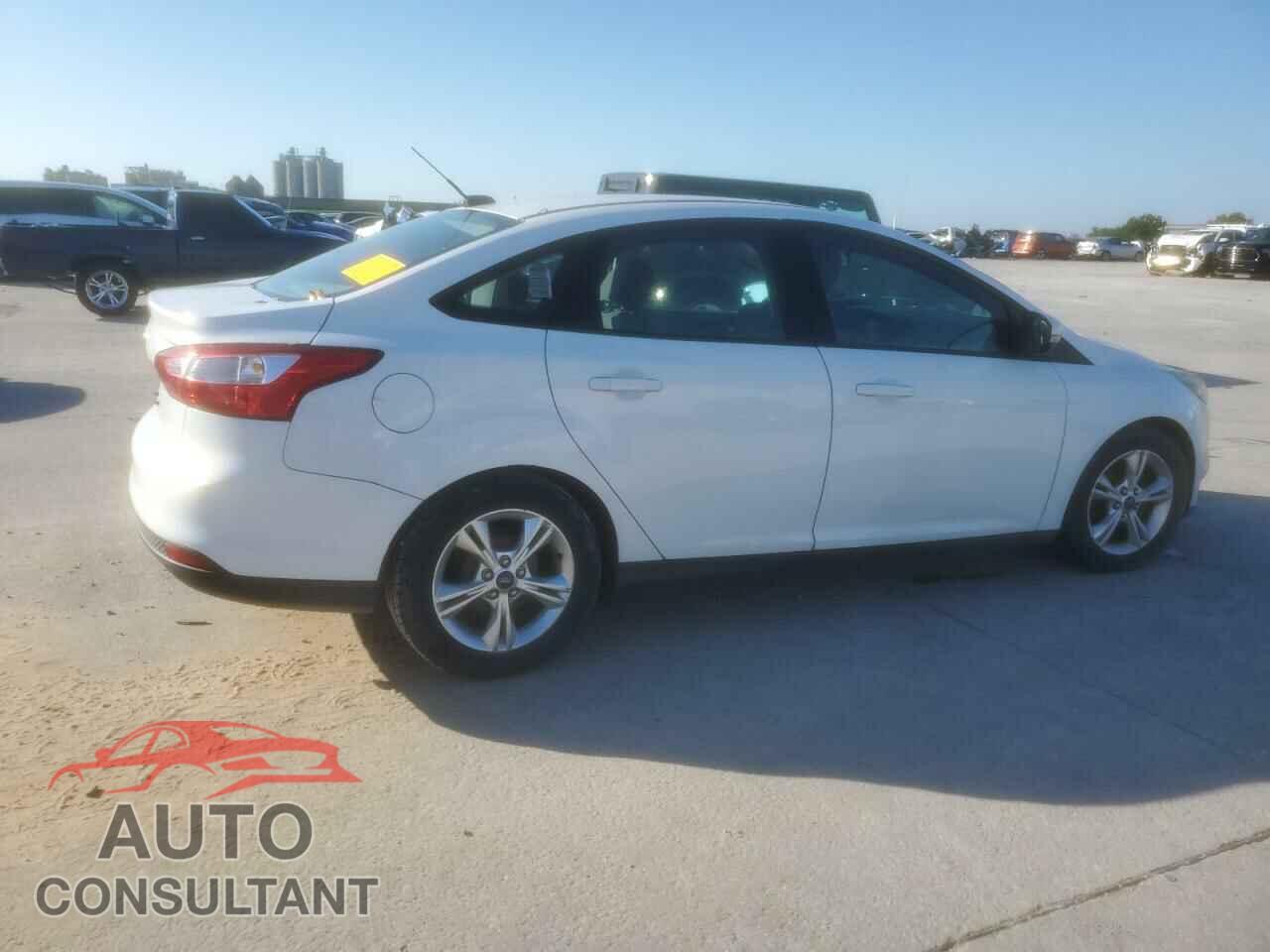 FORD FOCUS 2014 - 1FADP3F2XEL186858
