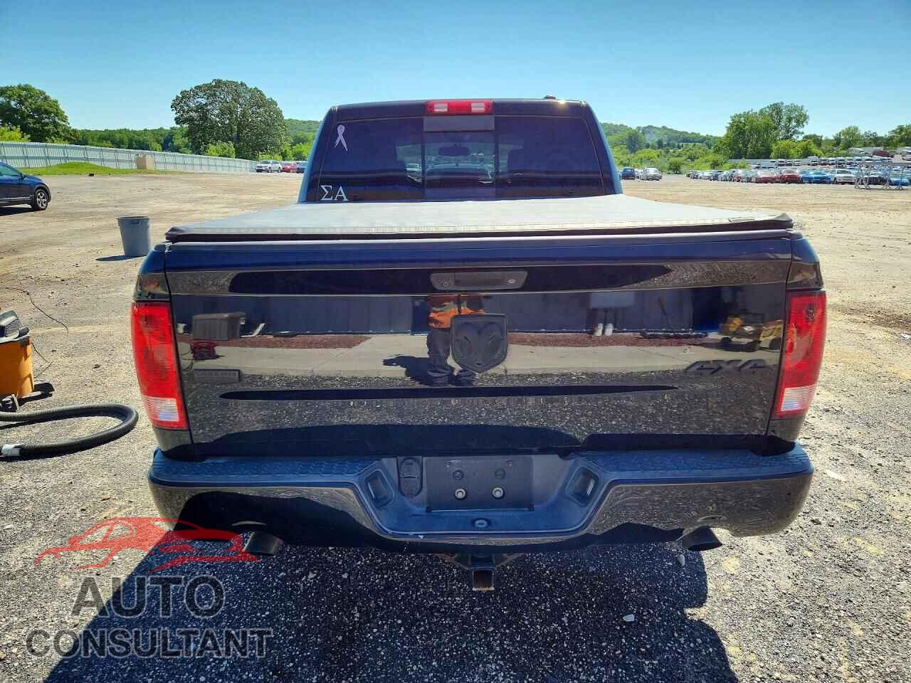 DODGE RAM 1500 2012 - 1C6RD7NT9CS172132