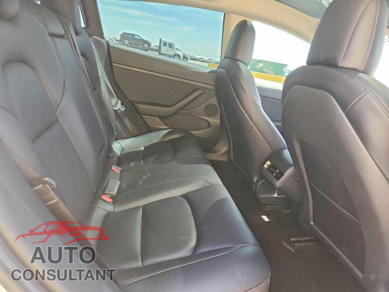 TESLA MODEL 3 2021 - 5YJ3E1EB5MF997616