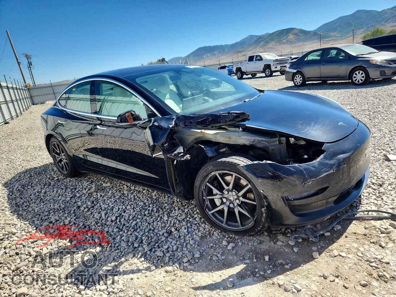 TESLA MODEL 3 2018 - 5YJ3E1EB8JF085428