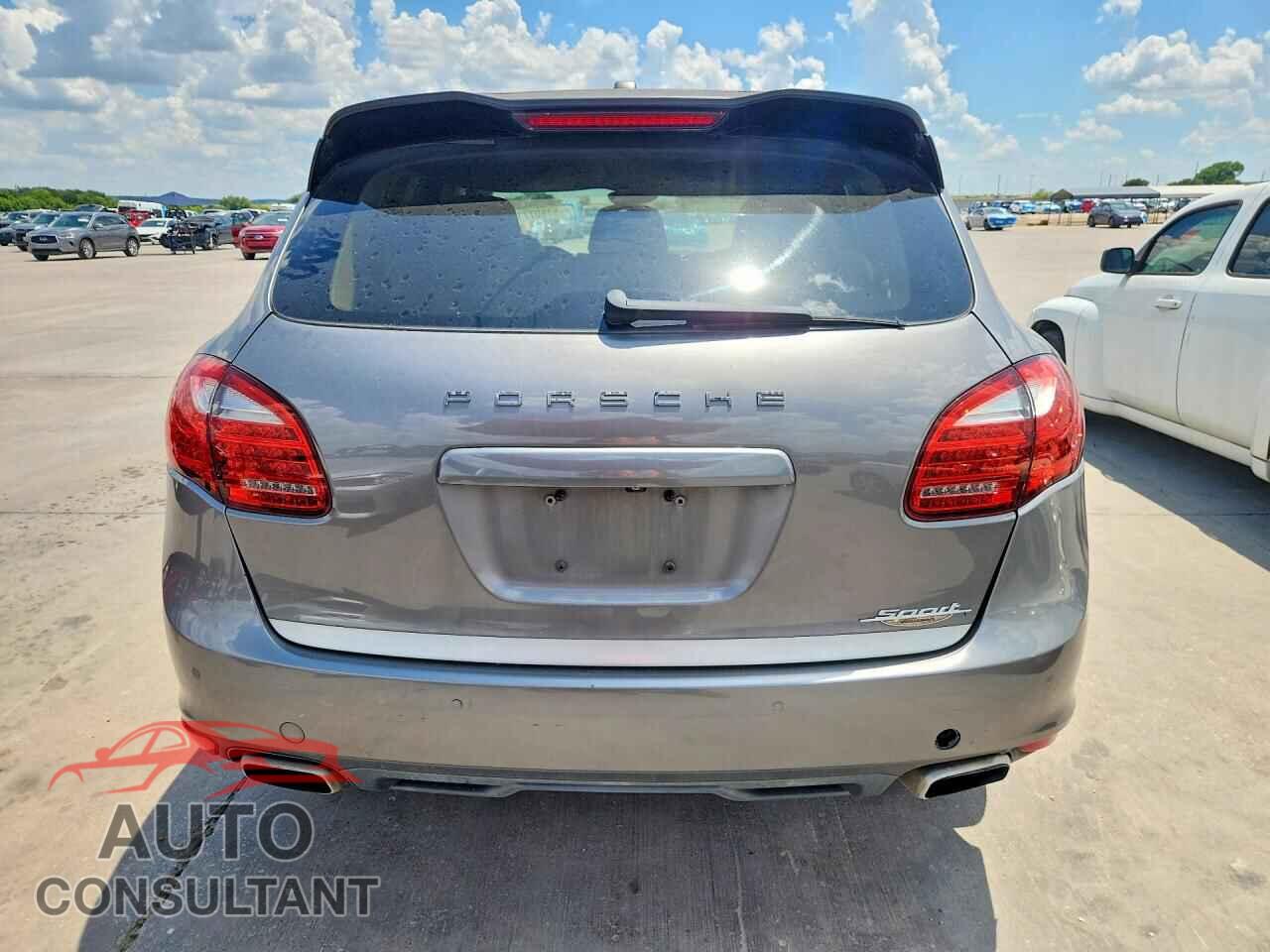 PORSCHE CAYENNE 2011 - WP1AA2A24BLA04100