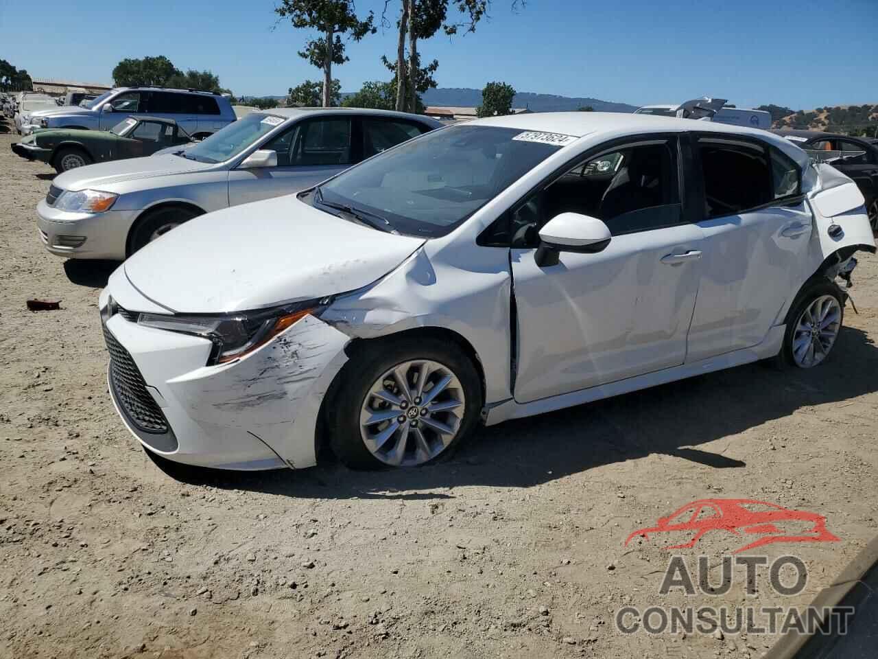 TOYOTA COROLLA 2022 - JTDVPMAE6N3017426