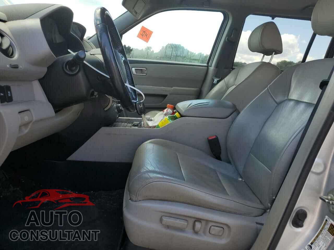 HONDA PILOT 2013 - 5FNYF3H97DB044350