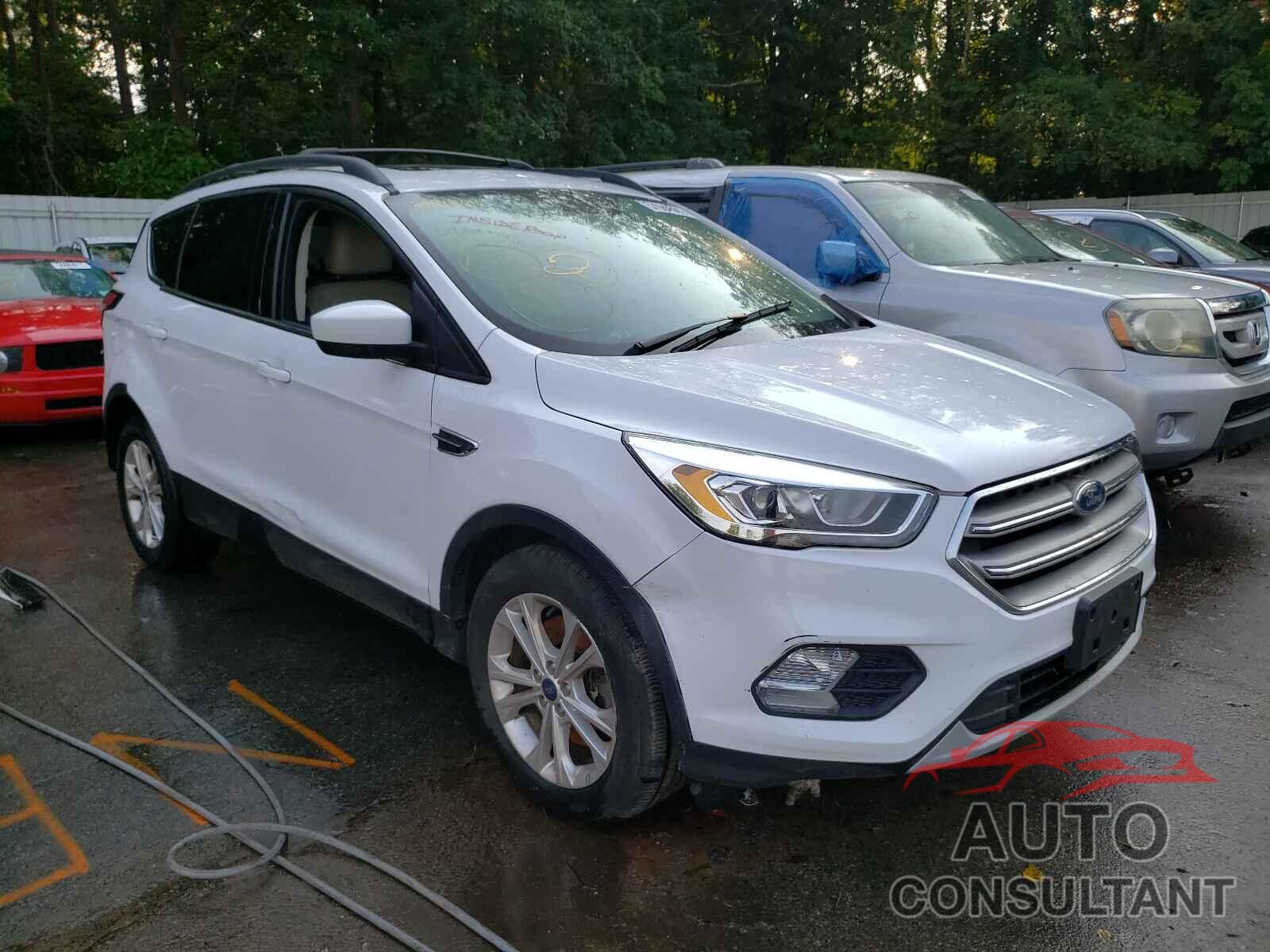 FORD ESCAPE 2017 - 1FMCU9GD1HUD99404