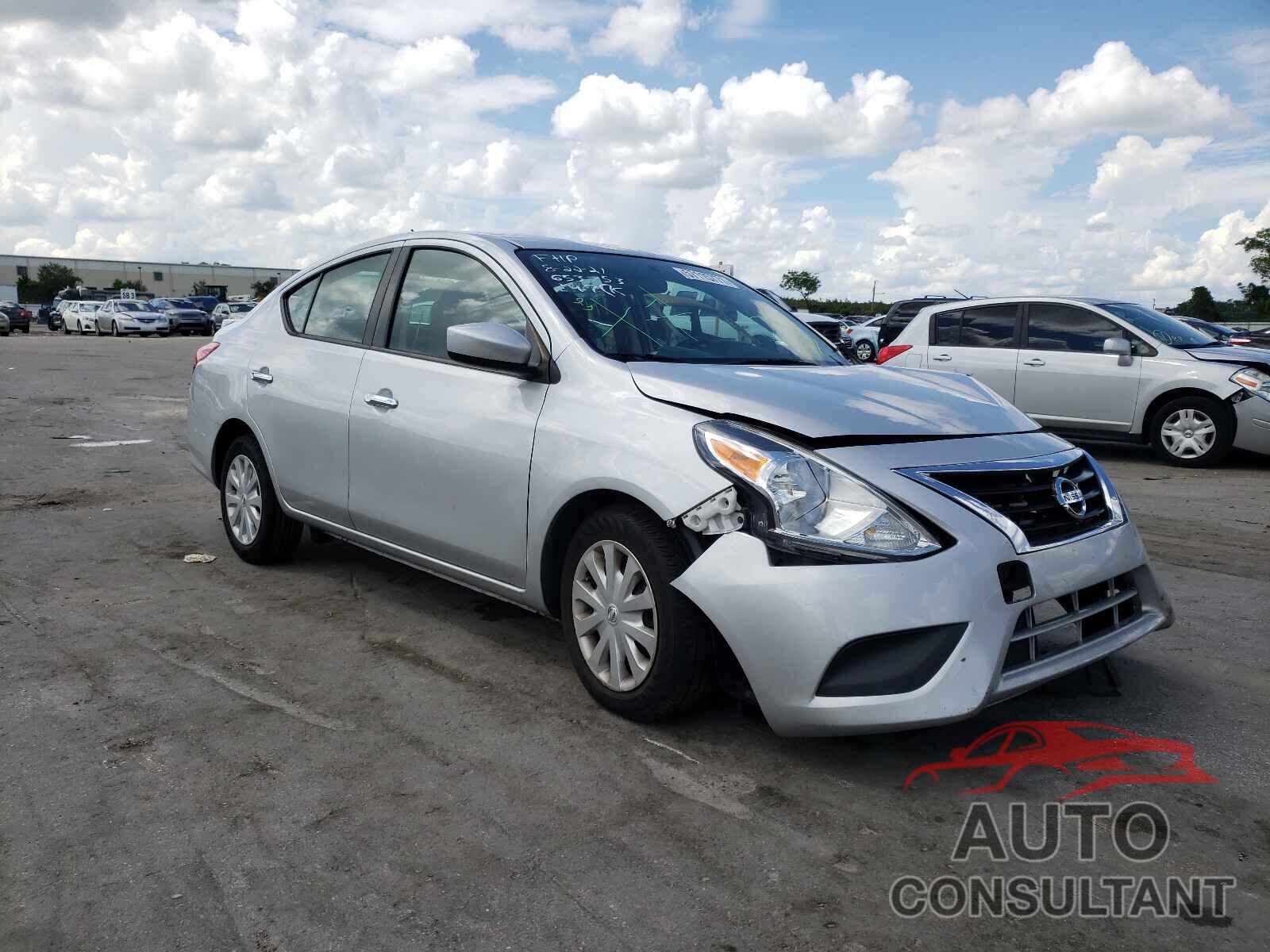 NISSAN VERSA 2018 - 3N1CN7AP4JL867136