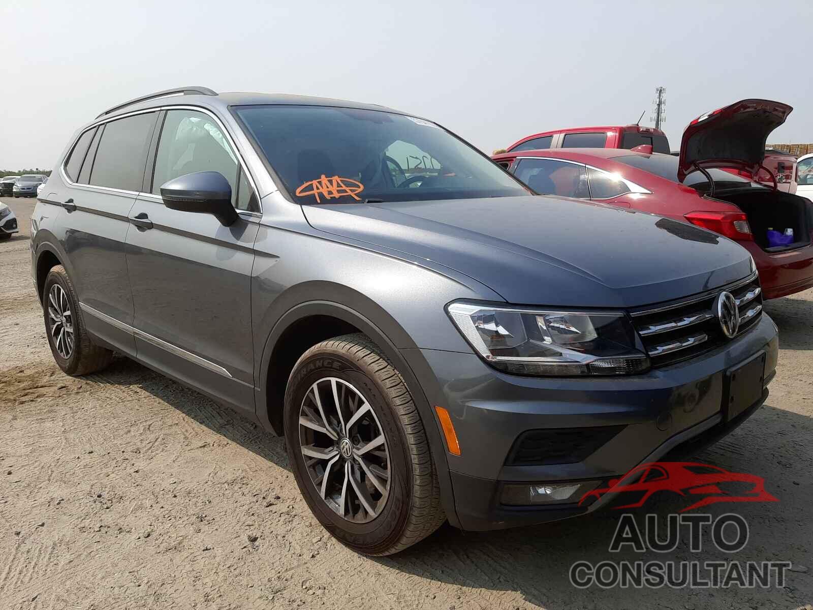 VOLKSWAGEN TIGUAN 2018 - 3VV3B7AX4JM017749