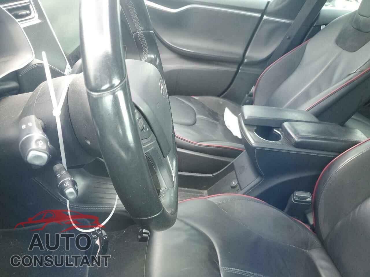 TESLA MODEL S 2014 - 5YJSA1H17EFP57219