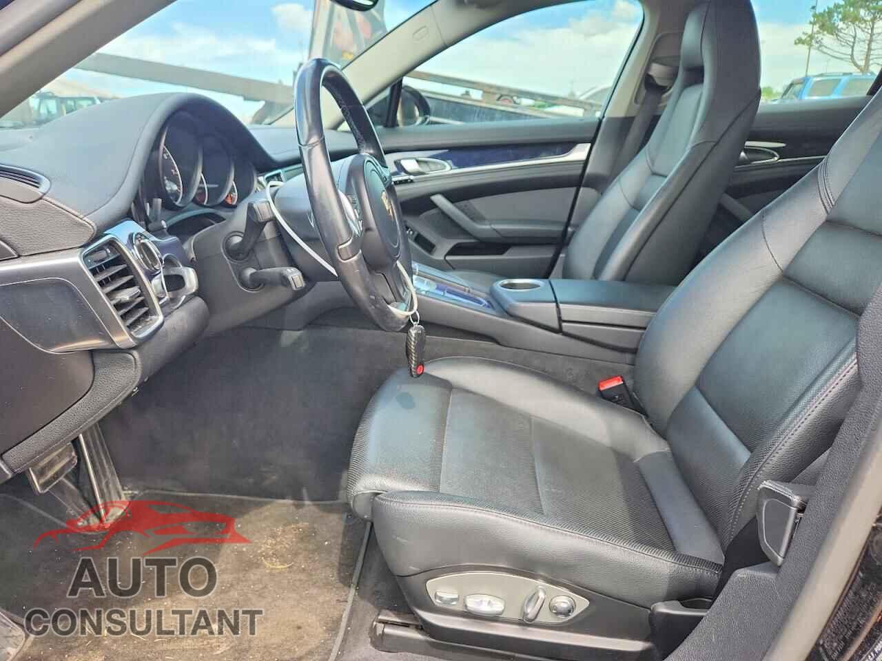 PORSCHE PANAMERA 2014 - WP0AA2A70EL010655