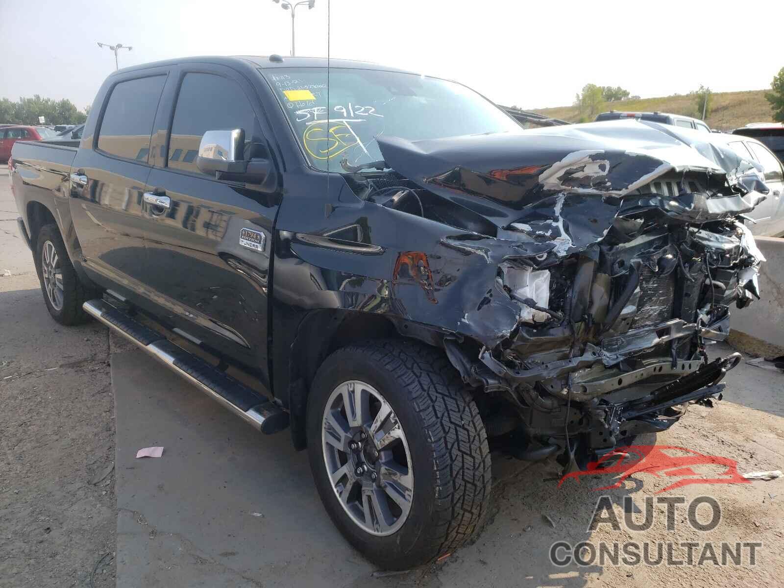 TOYOTA TUNDRA 2019 - 5TFAY5F10KX815058