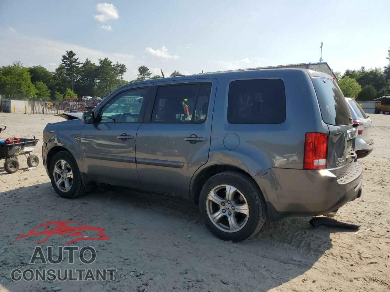 HONDA PILOT 2012 - 5FNYF4H55CB033123