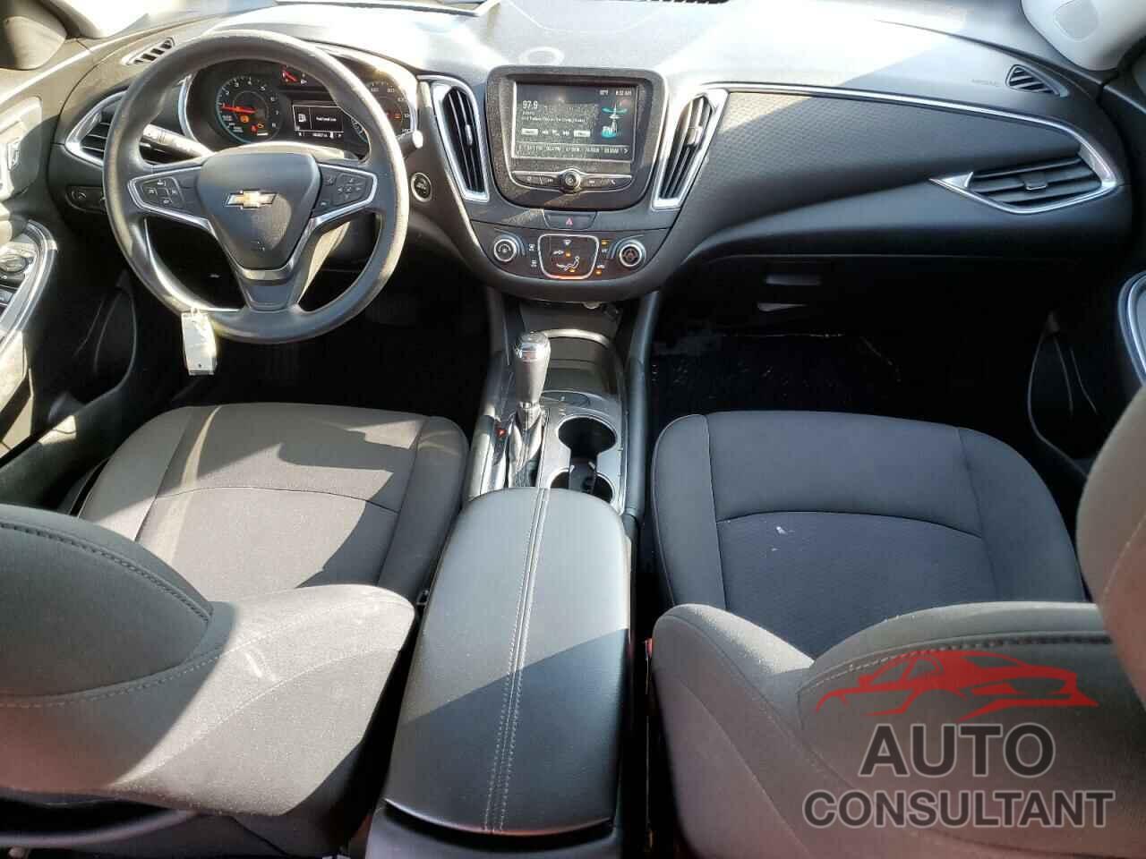 CHEVROLET MALIBU 2018 - 1G1ZD5ST9JF201161