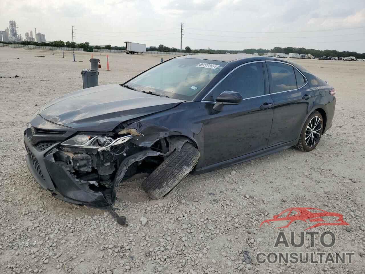TOYOTA CAMRY 2018 - 4T1B11HK3JU645717