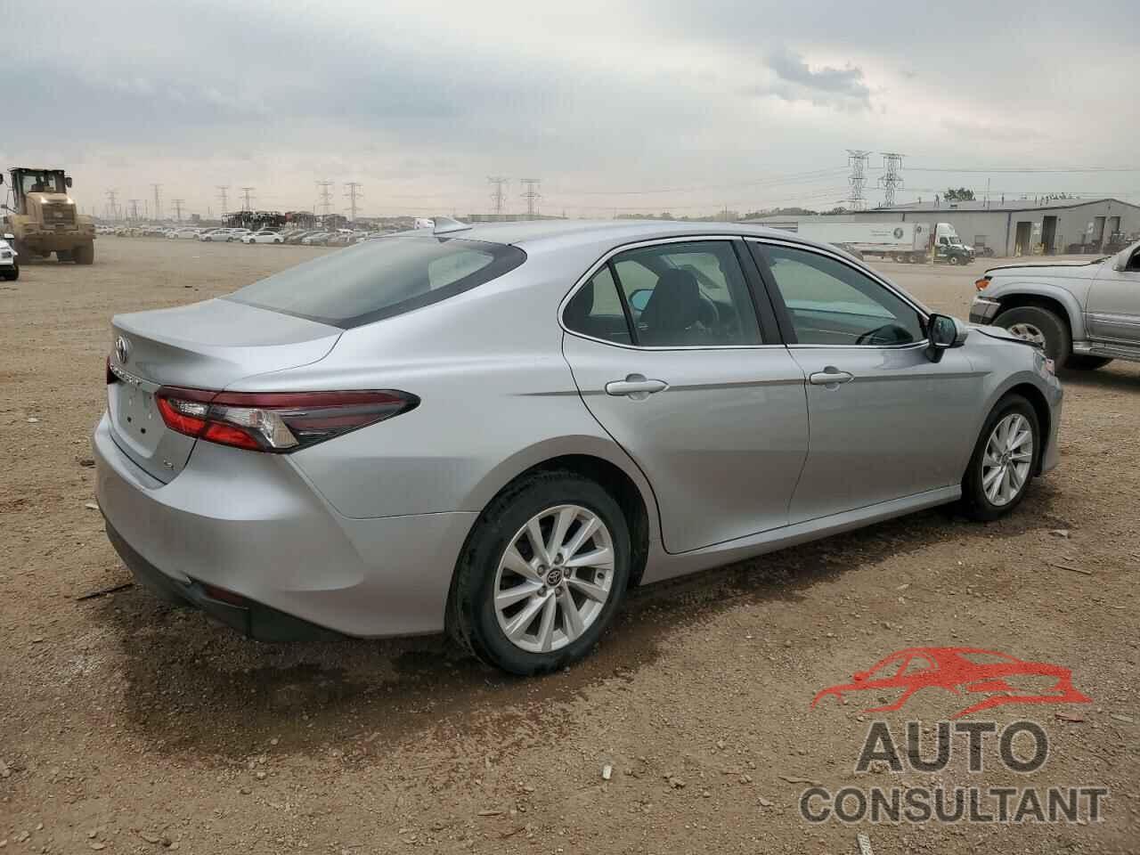 TOYOTA CAMRY 2022 - 4T1C11AK3NU025535