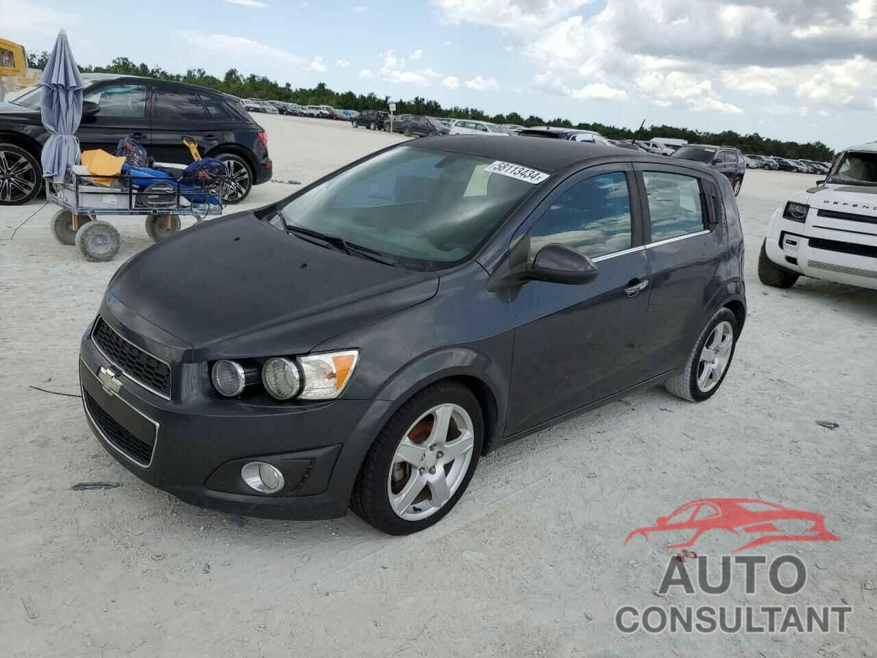 CHEVROLET SONIC 2016 - 1G1JE6SB6G4134465