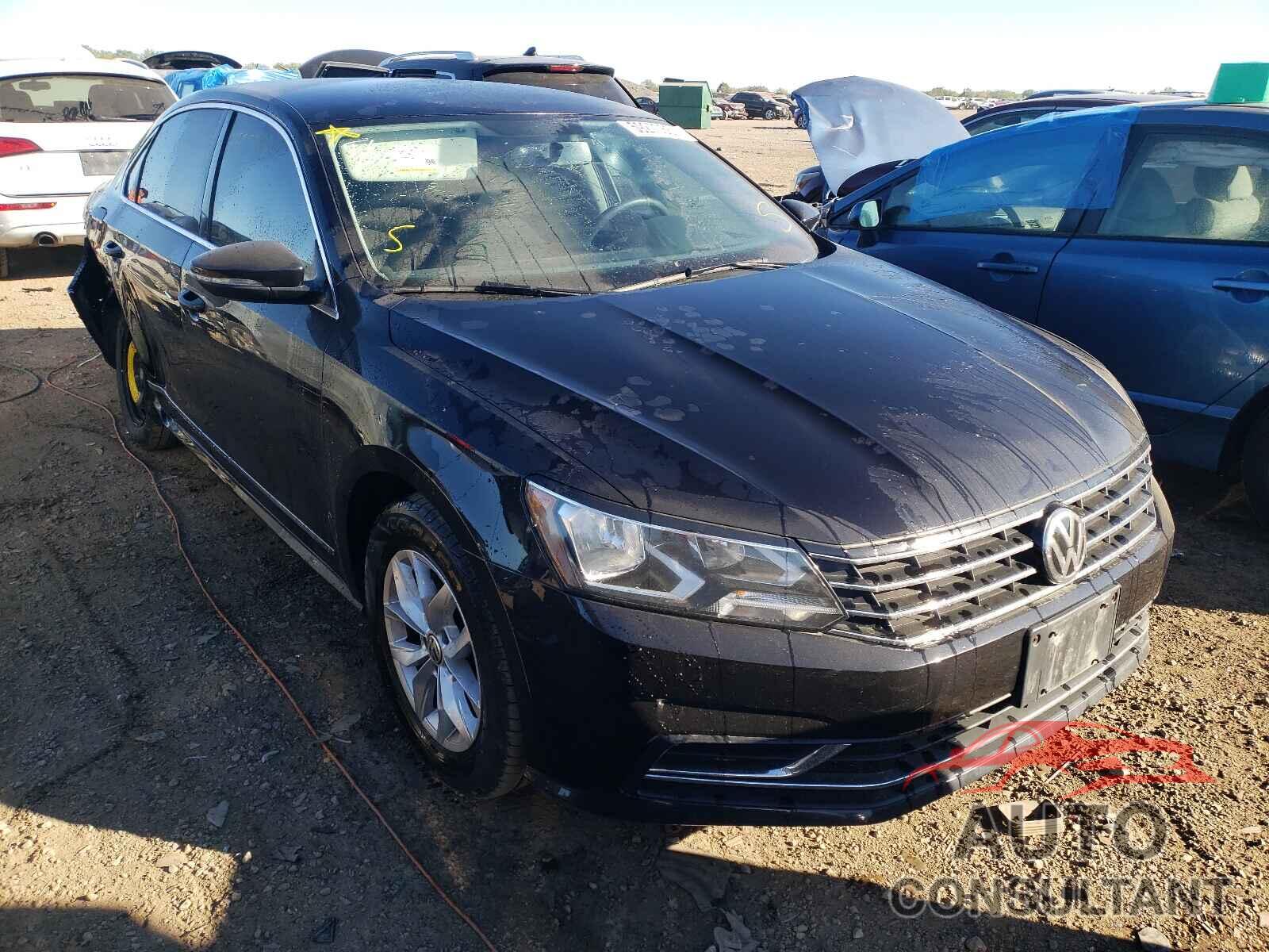 VOLKSWAGEN PASSAT 2017 - 1VWAT7A34HC016366